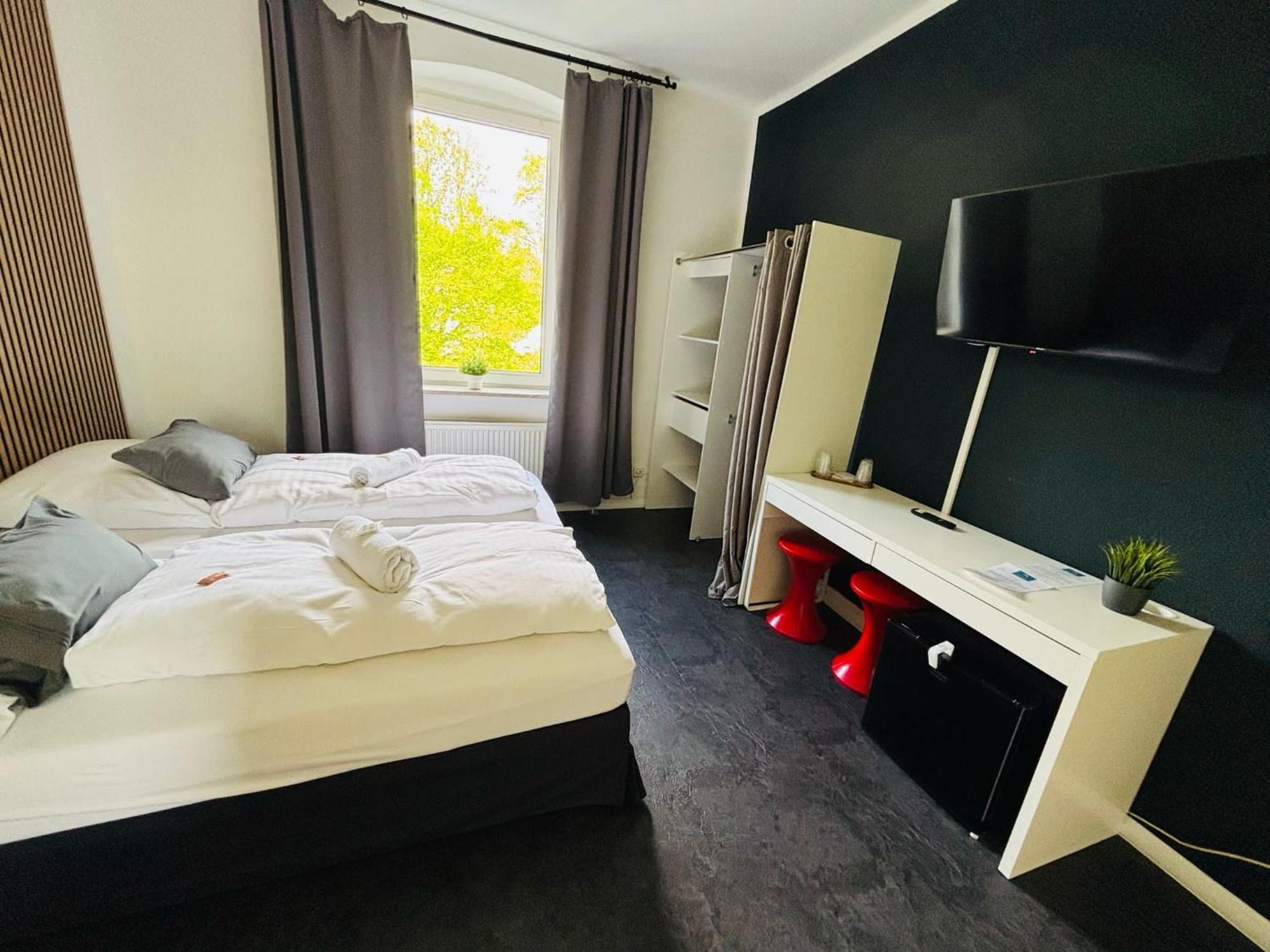Hotel Bff Airport Messe Schlaf - Duesseldorf — Photos 3