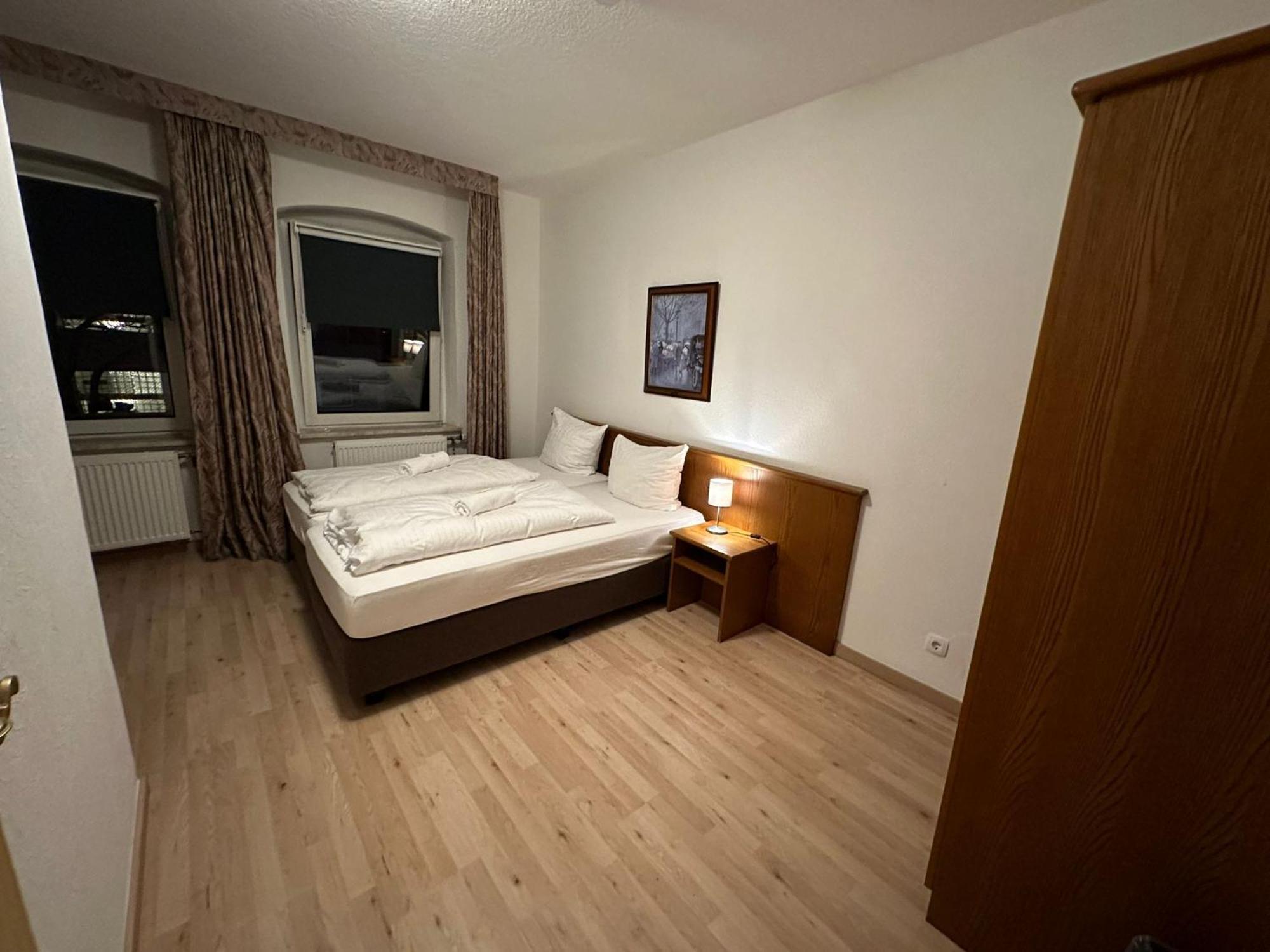 Hotel Bff Airport Messe Schlaf - Duesseldorf — Photos 1